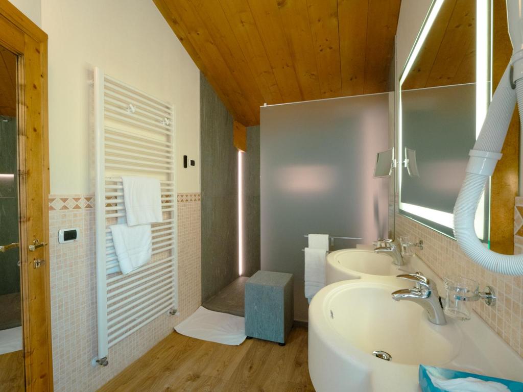 Koupelna v ubytování Hotel Cervo