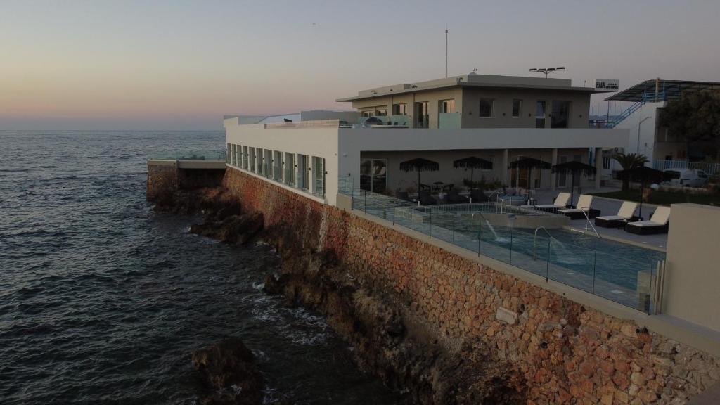 Elia Sea Suites - Resim 38