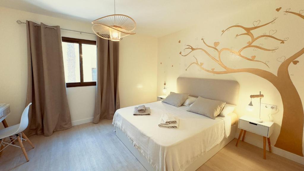 Golden Dream, Swimming Pool and parking