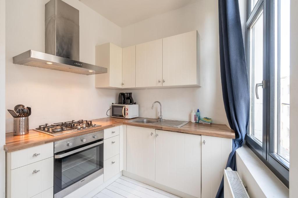 Cucina o angolo cottura di Beautiful Cozy Apartments in the Heart of Antwerp