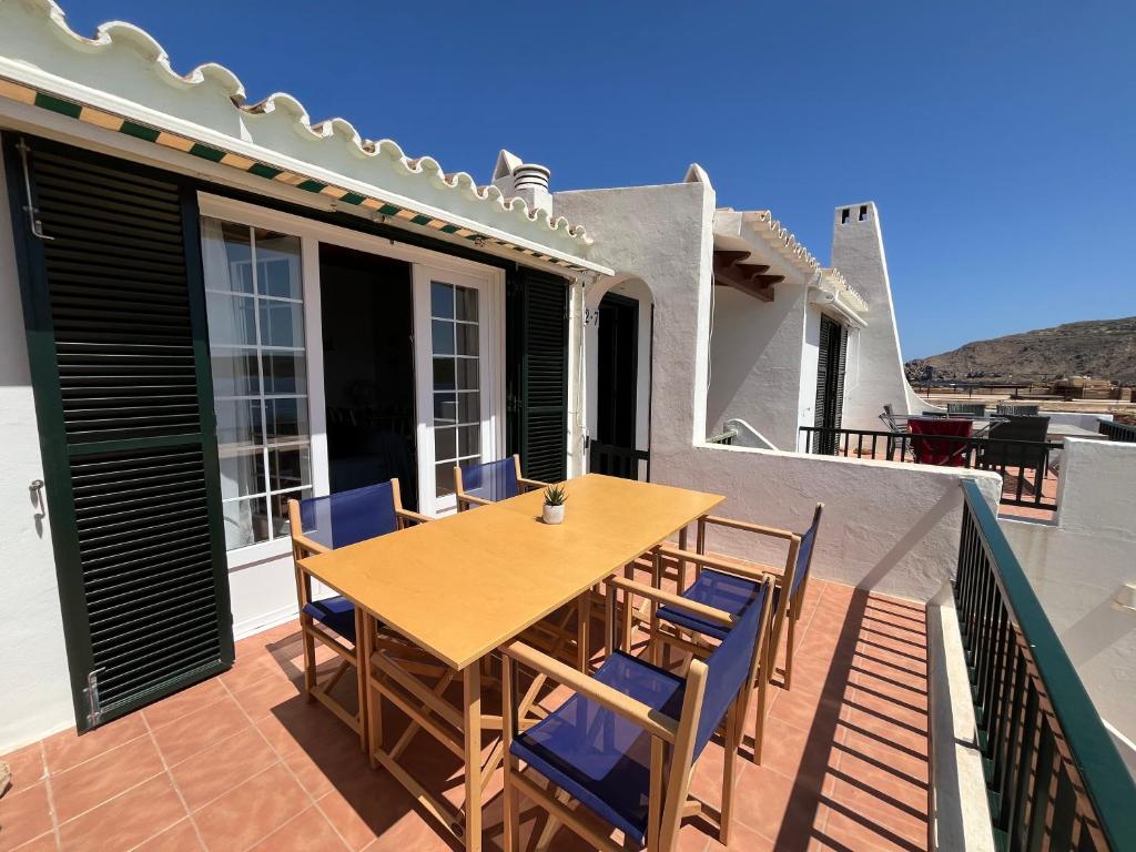 Balkon lub taras w obiekcie Es CASTELL 2 7 by SOM Menorca
