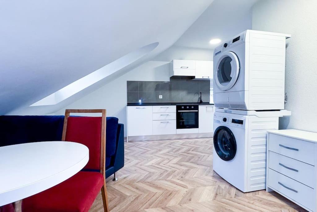 Fotografie z fotogalerie ubytování Yellow Apartment in Brugg v destinaci Brugg