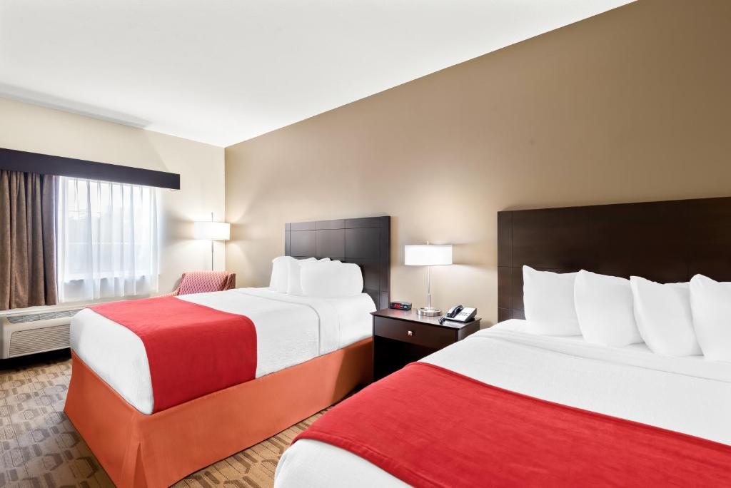 Best Western Palmyra Inn & Suites - Suite Queen Con Dos Camas Queen Y Sofá Cama