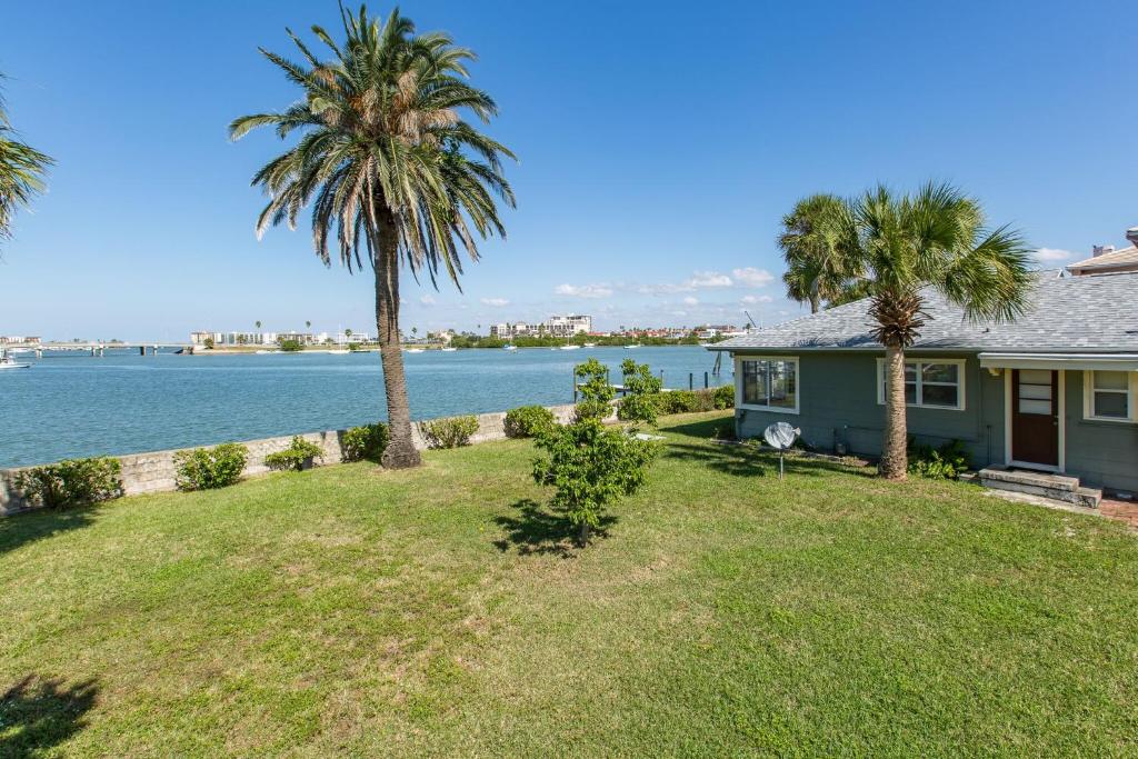 Curated visual reference: Visual Reference: Treasured Times Beach House Waterfront Rental