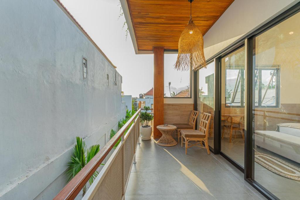 Nooju Pererenan - 19