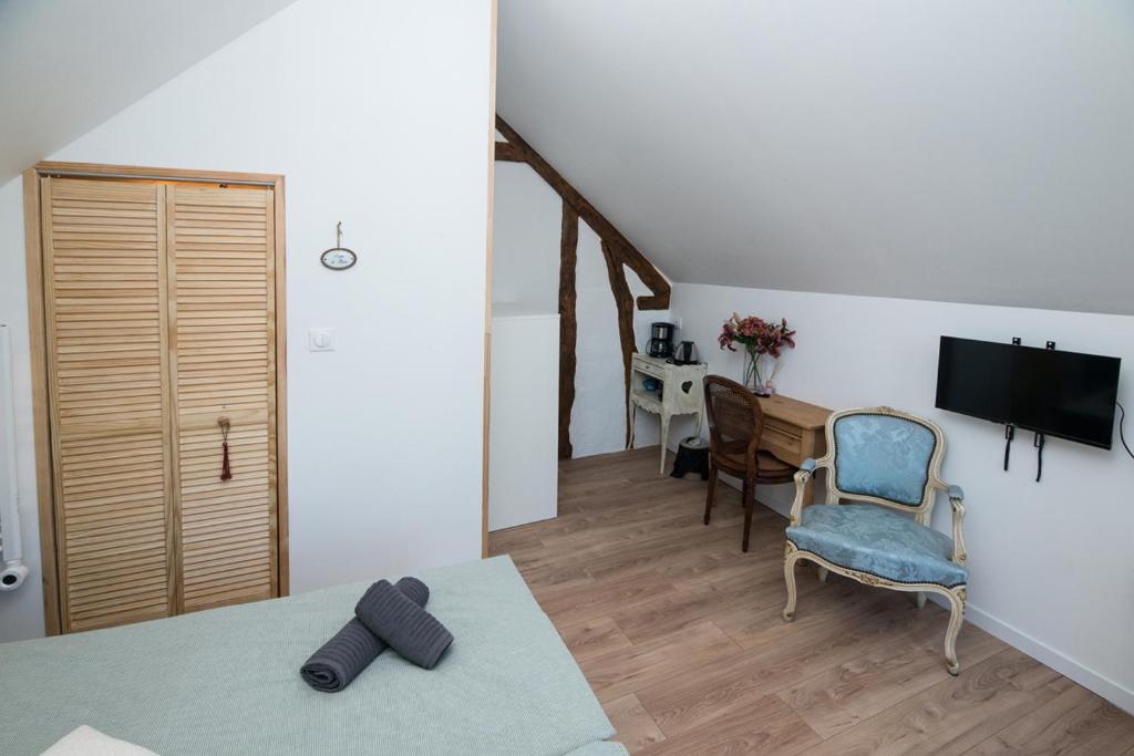 L'Echo des Bois - Double Room With Private Bathroom