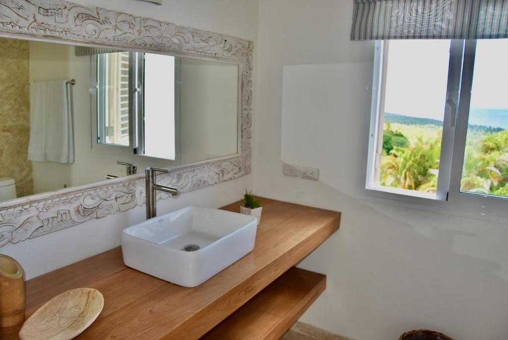 Un baño de JandalaVillage