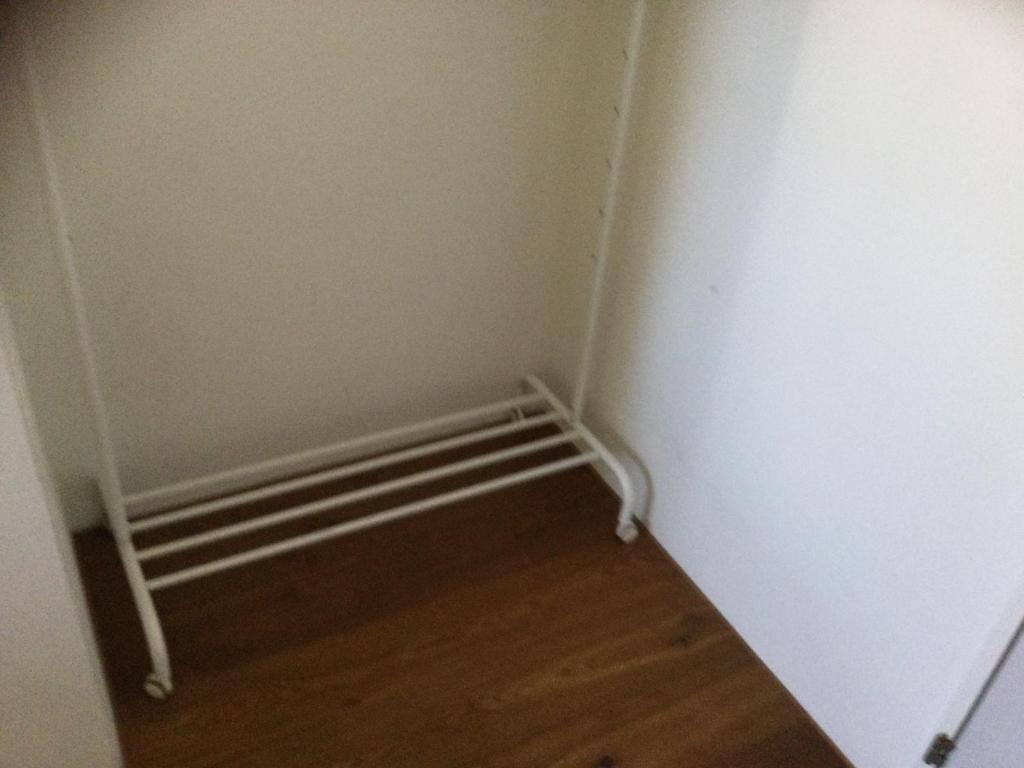Fotografie z fotogalerie ubytování Chambre spacieuse et confortable avec écran plat v destinaci Oetwil an der Limmat
