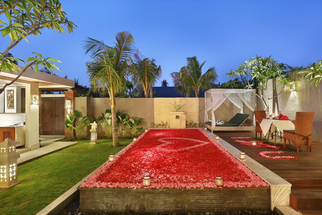 Zahrada ubytování Lumbini Luxury Villas and Spa