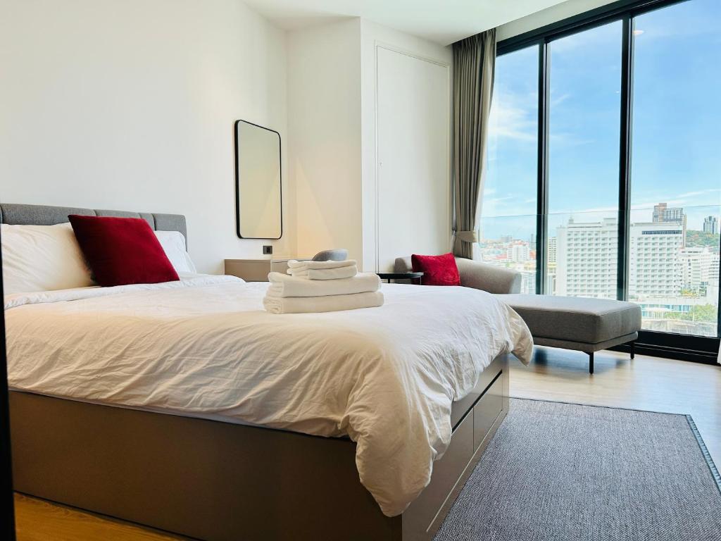 Edge Central Pattaya By YoYo photo