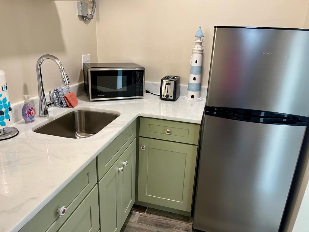 Cucina o angolo cottura di Sunshine Island Inn - Adults only