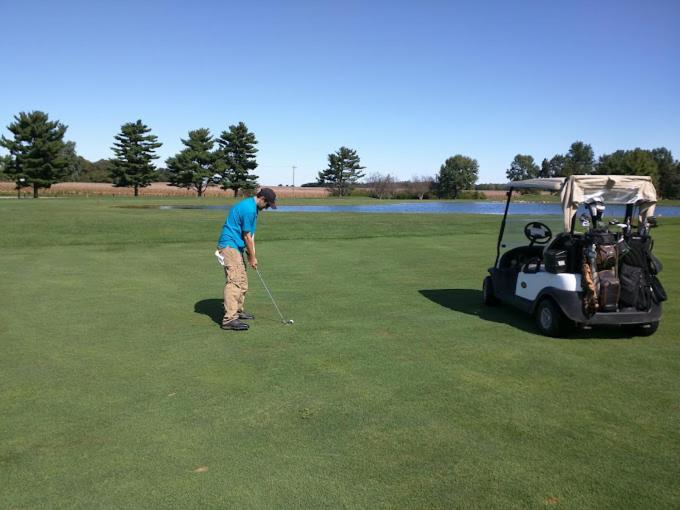 Golf v kempu nebo okolí