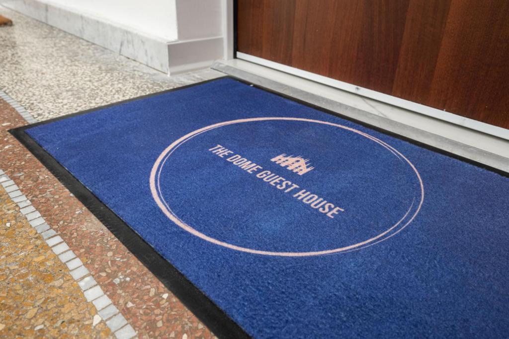 Certifikát, hodnocení, plakát nebo jiný dokument vystavený v ubytování The Dome Guest House