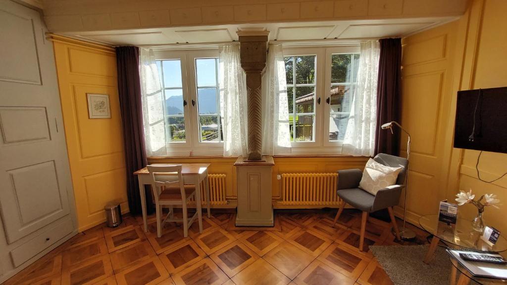TV a/nebo společenská místnost v ubytování BnB Elsenerhaus