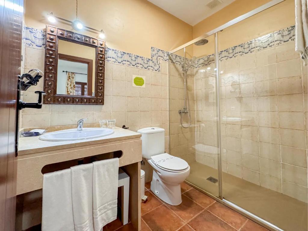 Hotel Valsequillo - Family Room (2 Adults + 2 Children)