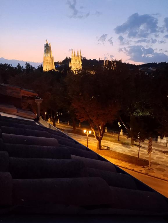 a view from the top of the amphitheater at sunset at Calera 2 in Burgos