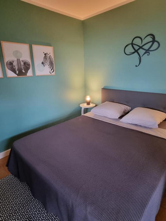 La Mélenzanice - Two-Bedroom Apartment