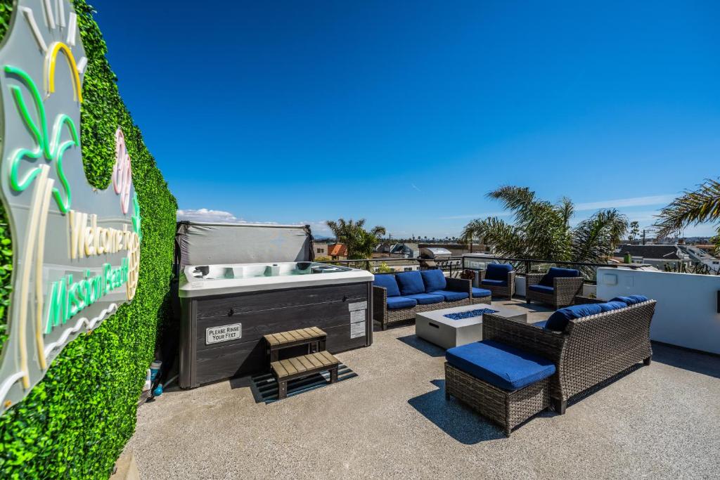 Ocean & Bay Panorama 4 سطح پشت بام با جکوزی - Ocean & Bay Panorama 4 Levels Rooftop with Hot Tub، Ocean & Bay Panorama 4 سطح پشت بام با جکوزی