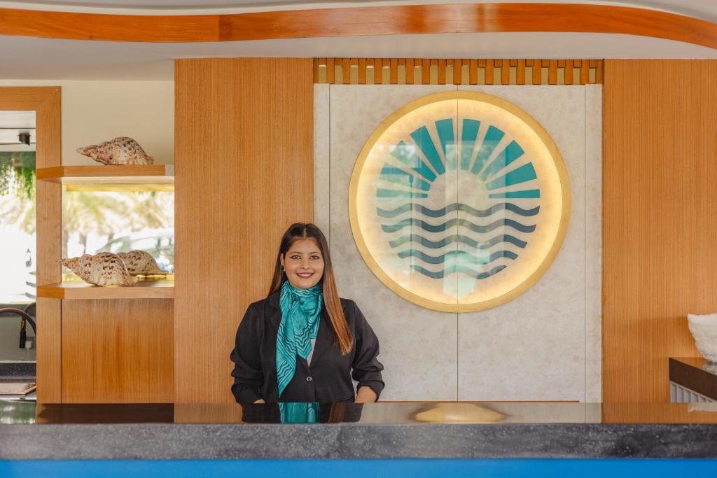 لابی و فضای عمومی UMET Seaview Hotel with Free Airport Pick up and Drop T&C Apply - تصویر ۵
