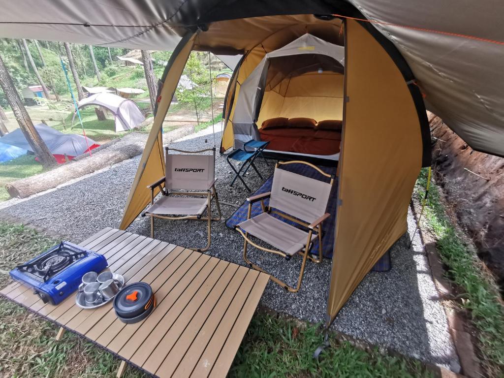 Fotografie z fotogalerie ubytování corak alam glamping v destinaci Tangkubanperahu