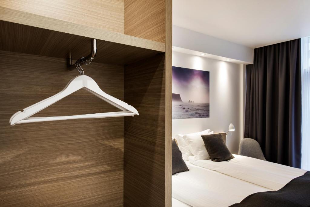 Postel nebo postele na pokoji v ubytování Storm Hotel by Keahotels