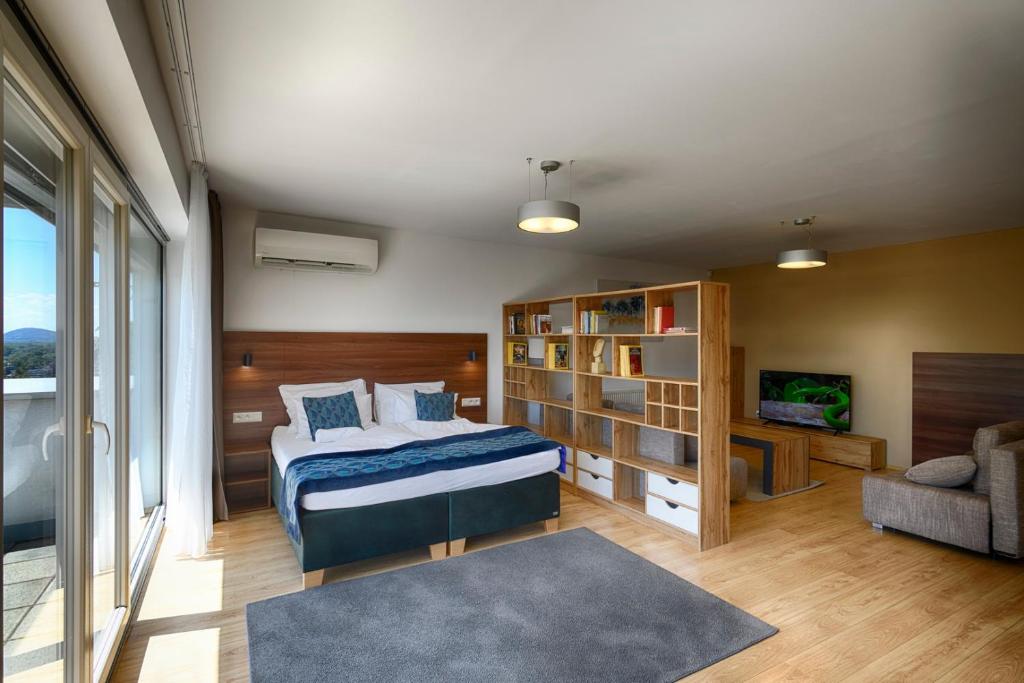 
Family Suite with Donau River View
