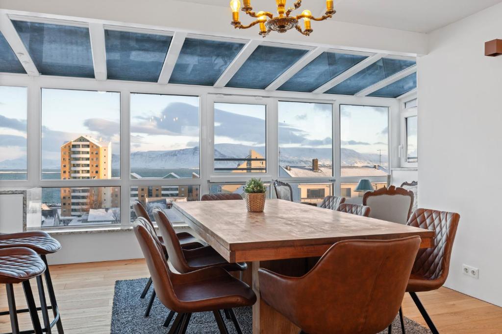 Snapshot of High End Penthouse Apartments In Reykjavik