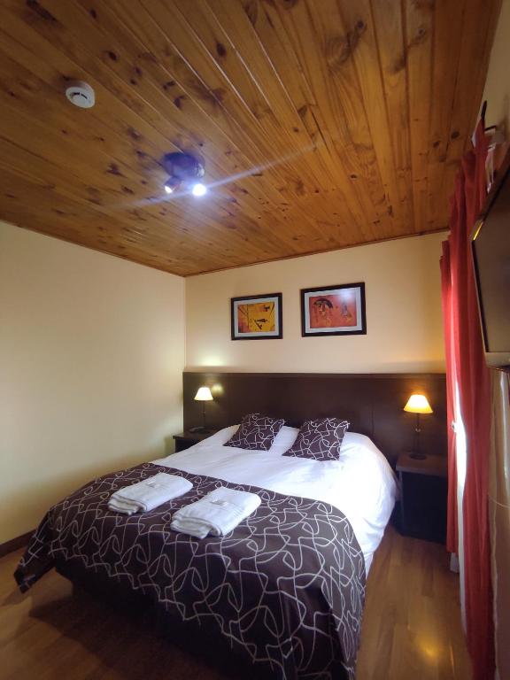 Postel nebo postele na pokoji v ubytování Las Retamas B&B