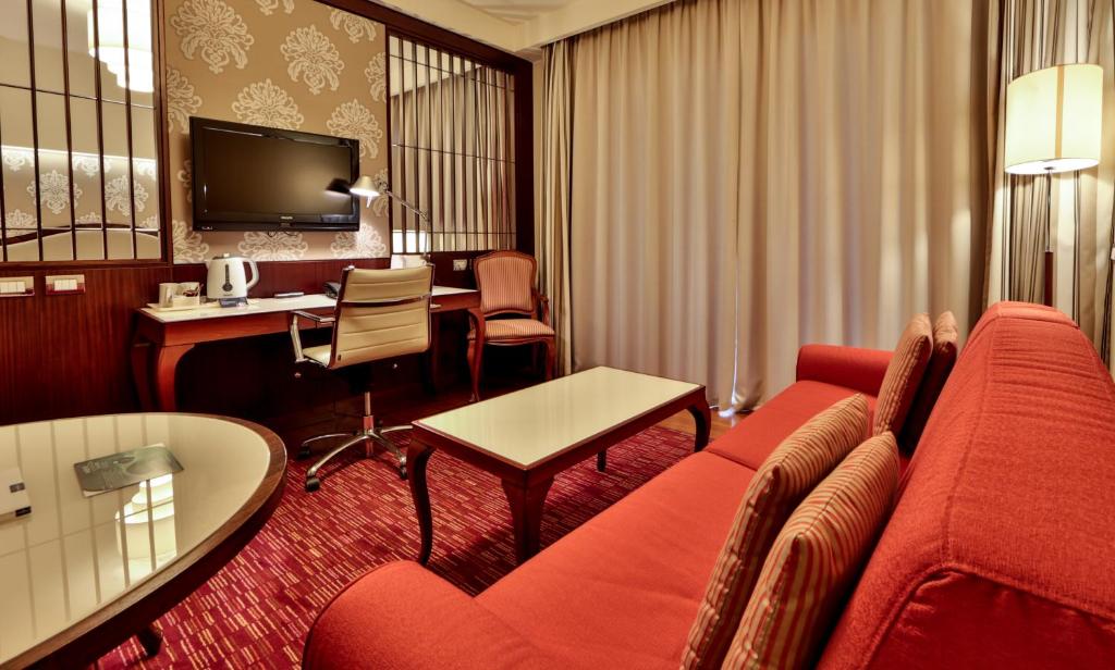 UNAHOTELS Expo Fiera Milano - 初级套房