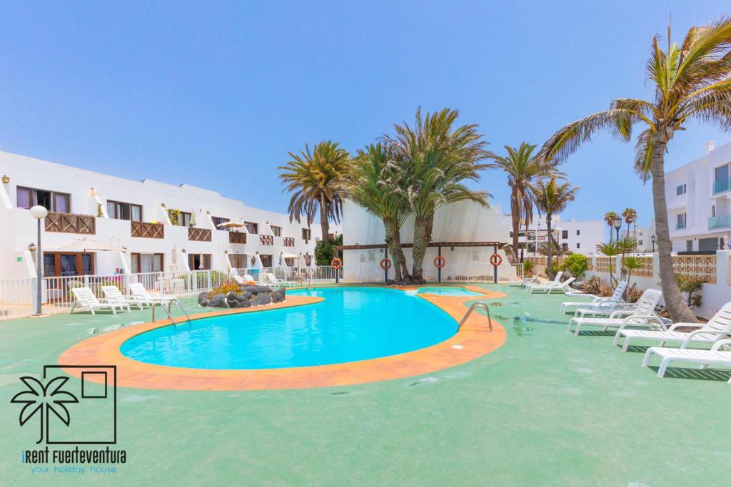 Na Pali Oasis WiFi and Pool iRent Fuerteventura