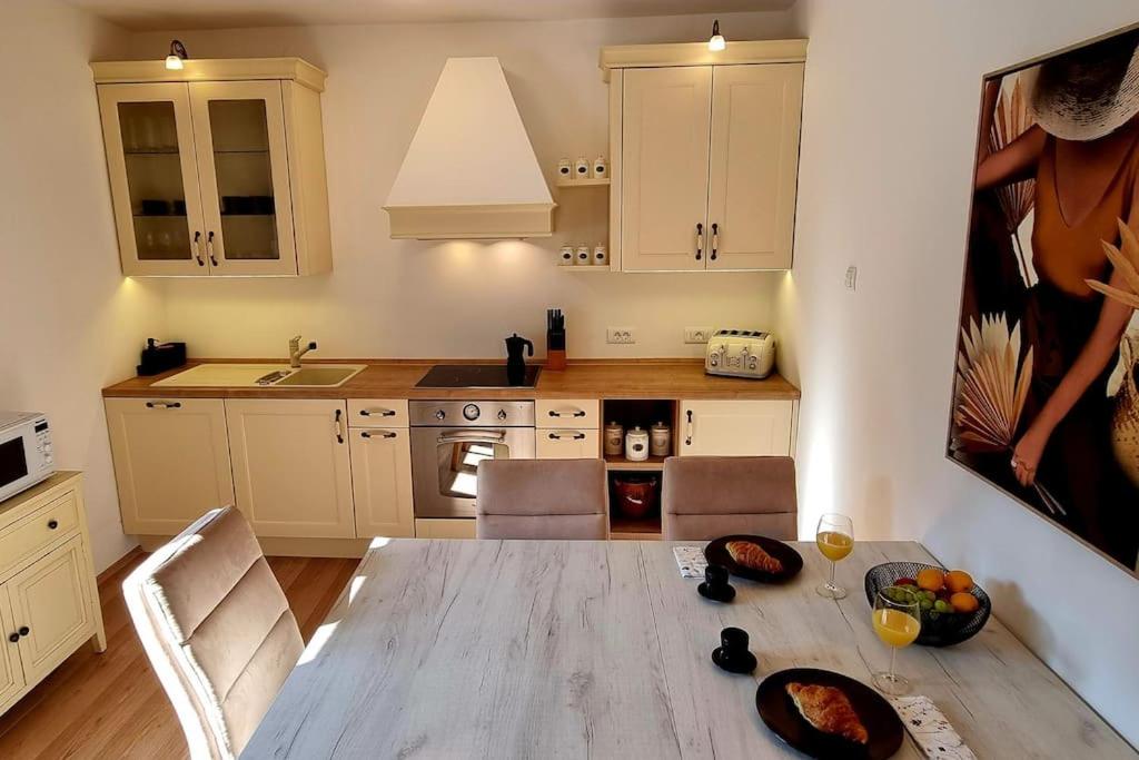 Apartment Jana with free private parking