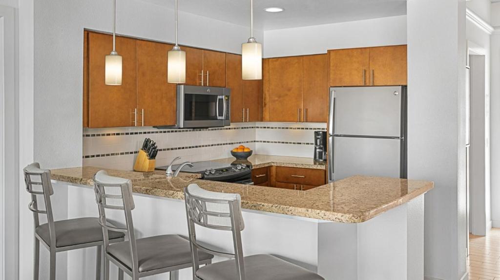 Kuchyň nebo kuchyňský kout v ubytování Marriott Desert Springs Villas II 1BD