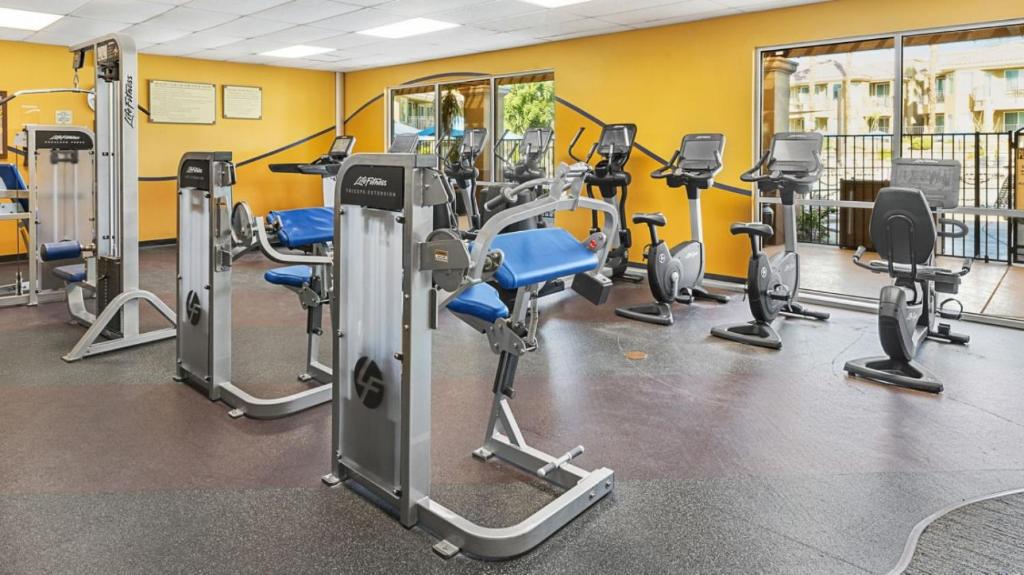 Fitness centrum a/nebo fitness zařízení v ubytování Marriott Desert Springs Villas II 1BD
