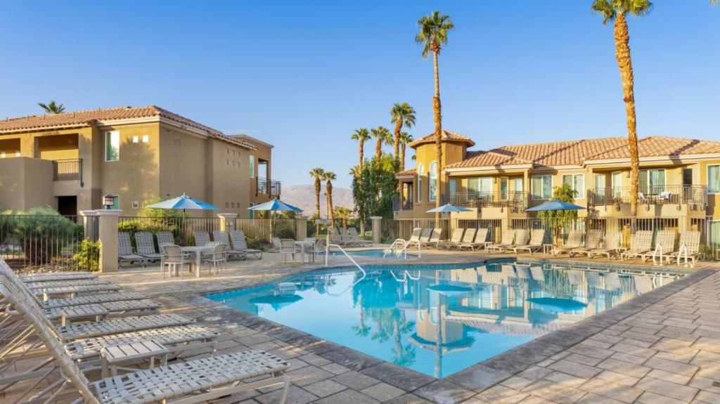Bazén v ubytování Marriott Desert Springs Villas I - 1BD nebo v jeho okolí