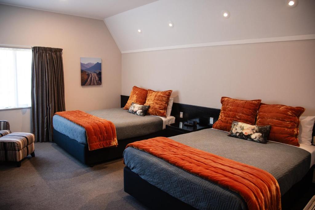 
Superior Queen Room with Two Queen Beds
