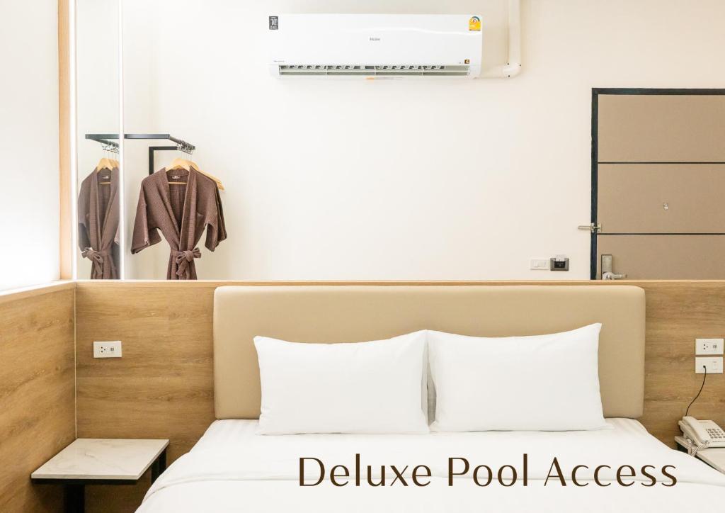 Rock Resort Ratchaburi - Double Room With Pool View