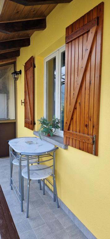 Balkón nebo terasa v ubytování Il portico