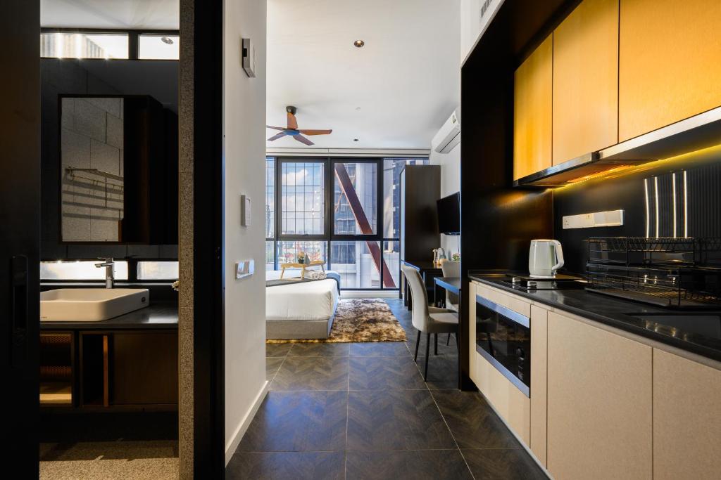 Greystone Scarletz Suites - Superior Suite
