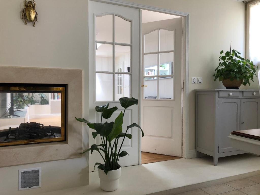 Kuchyň nebo kuchyňský kout v ubytování Expérience Inouïe à Orléans !