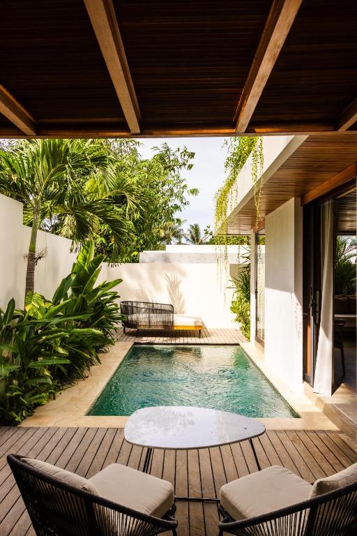 Bazén v ubytování Meraki Lombok Villas nebo v jeho okolí