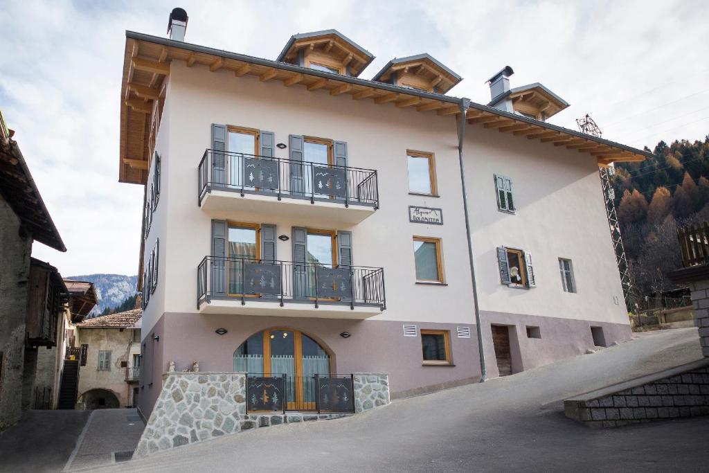 Budova, kde se aparthotel nachází