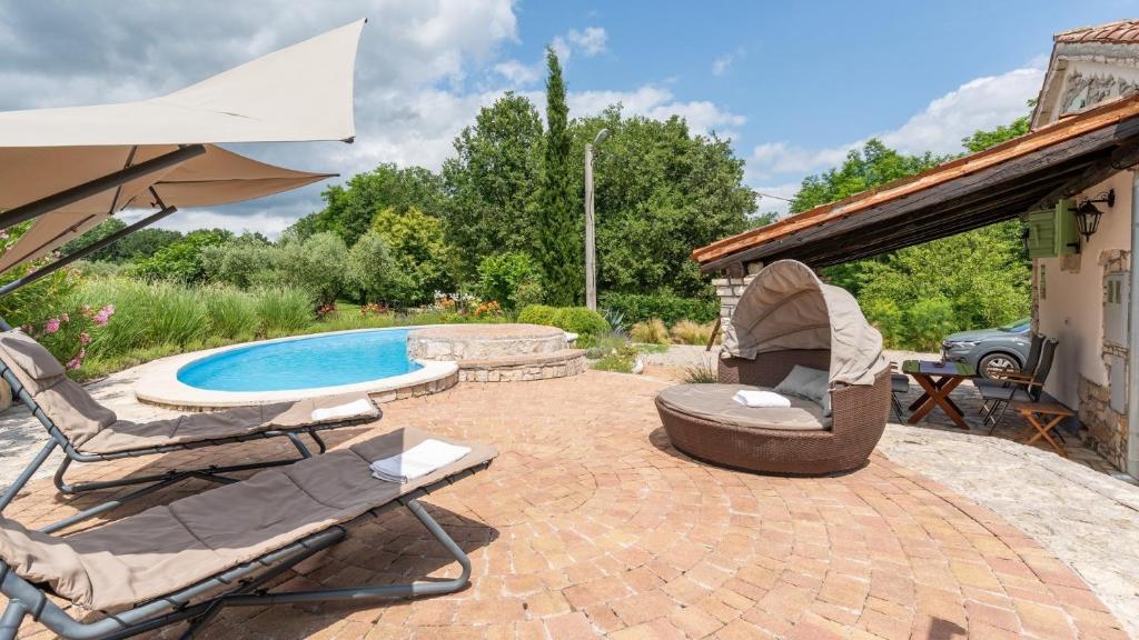 Basen w obiekcie Casa Corona lub w pobliżu
