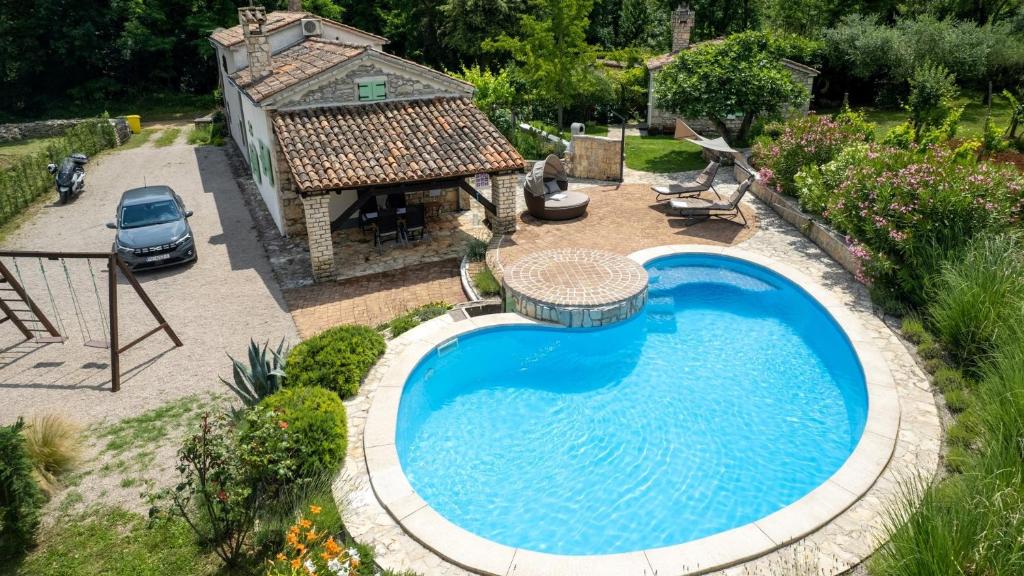Basen w obiekcie Casa Corona lub w pobliżu