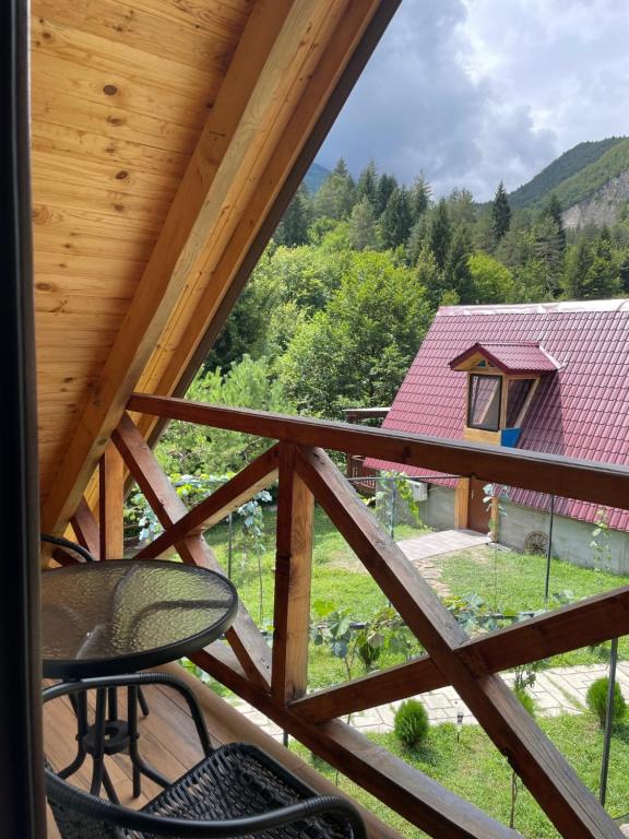 Nespecifikovaný výhled na hory nebo výhled na hory při pohledu z apartmánu