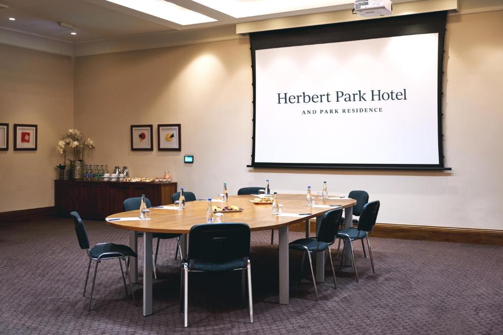 Herbert Park Hotel and Park Residence - Resim 24