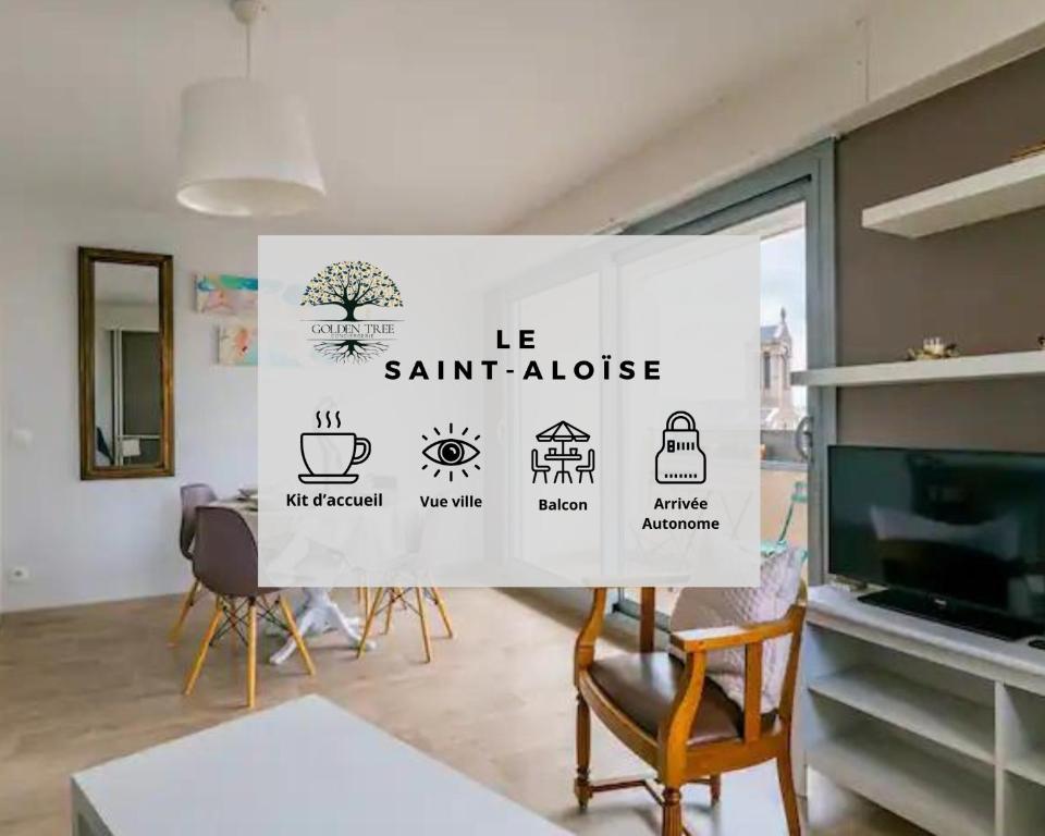 - un panneau blanc dans une pièce avec des chaises et une table dans l'établissement Le Saint Aloïse - Balcon, Vue à 10min du Centre, à Strasbourg