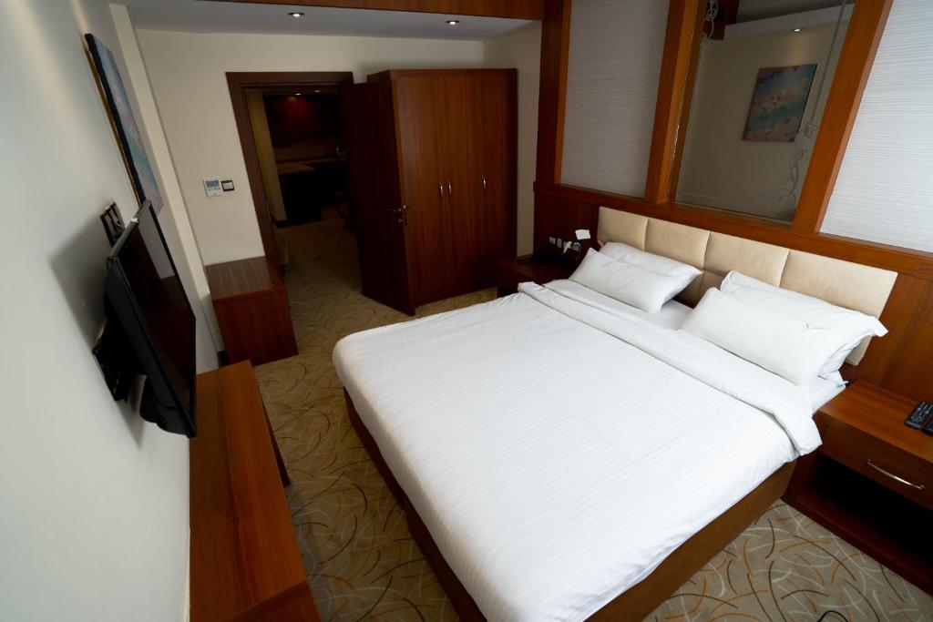 Shaheen Hotel Baghdad - 2ベッドルームスイート