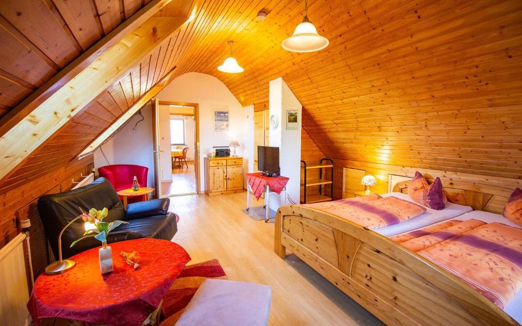 Postel nebo postele na pokoji v ubytování Gästehaus Retsch