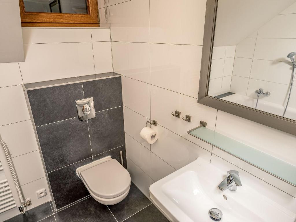 Koupelna v ubytování Holiday Home Residence Lipno-6 by Interhome