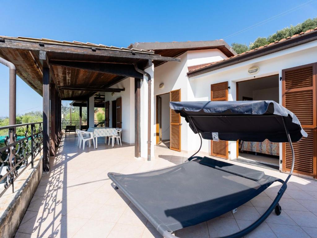 Μπαλκόνι ή βεράντα στο Villa viletta Letizia by Interhome